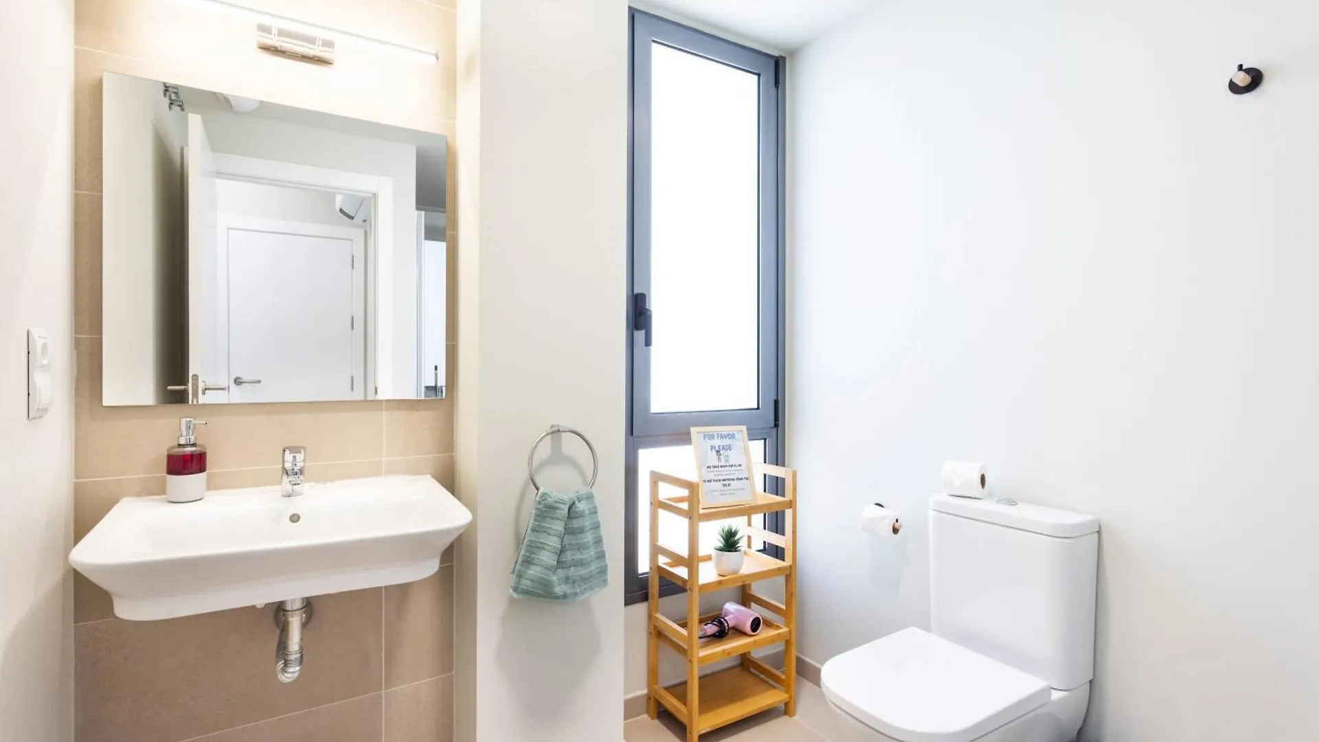 Moderno Apartamento Cerca Del Mar En Tenerife 산타크루스데 테네리페